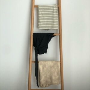 Lululemon assorted tees